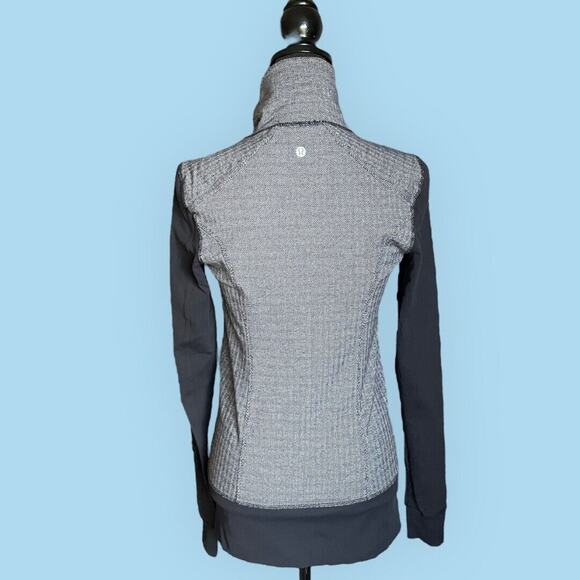 Lululemon Women’s Asana herringbone zip up jacket Gray/ Black Size S - Picture 14 of 15